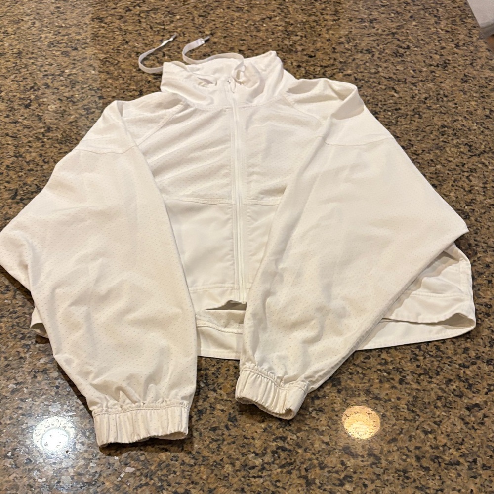 Lululemon White Jacket L/XL